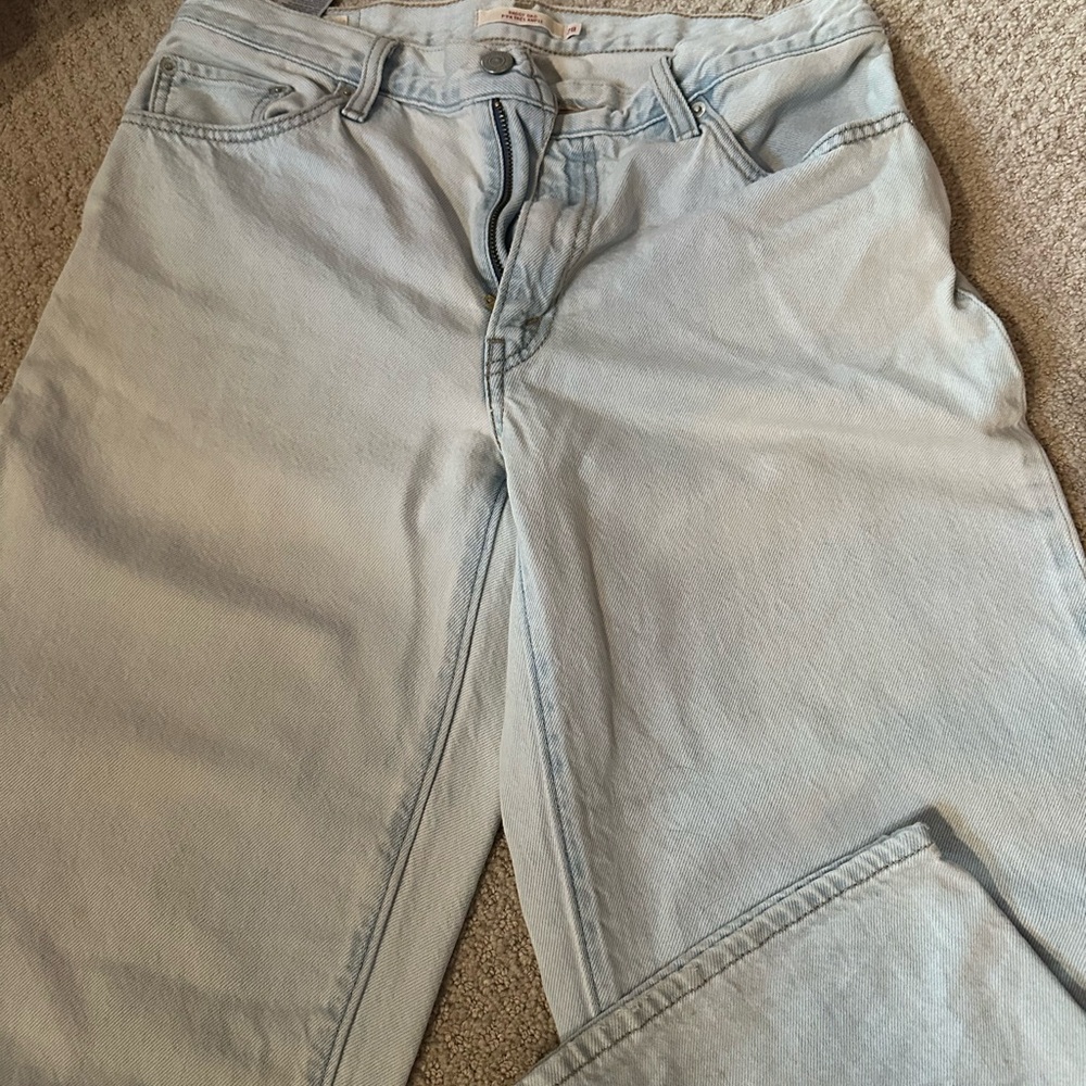 Levi’s Baggy Dad Light Wash Jeans - Size 28